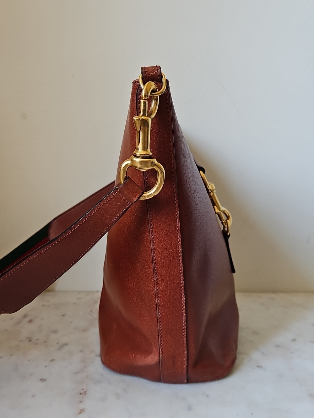 Gucci Brown Leather Shoulder Bag with Green & Red Web Stripe - Picture 12 of 14